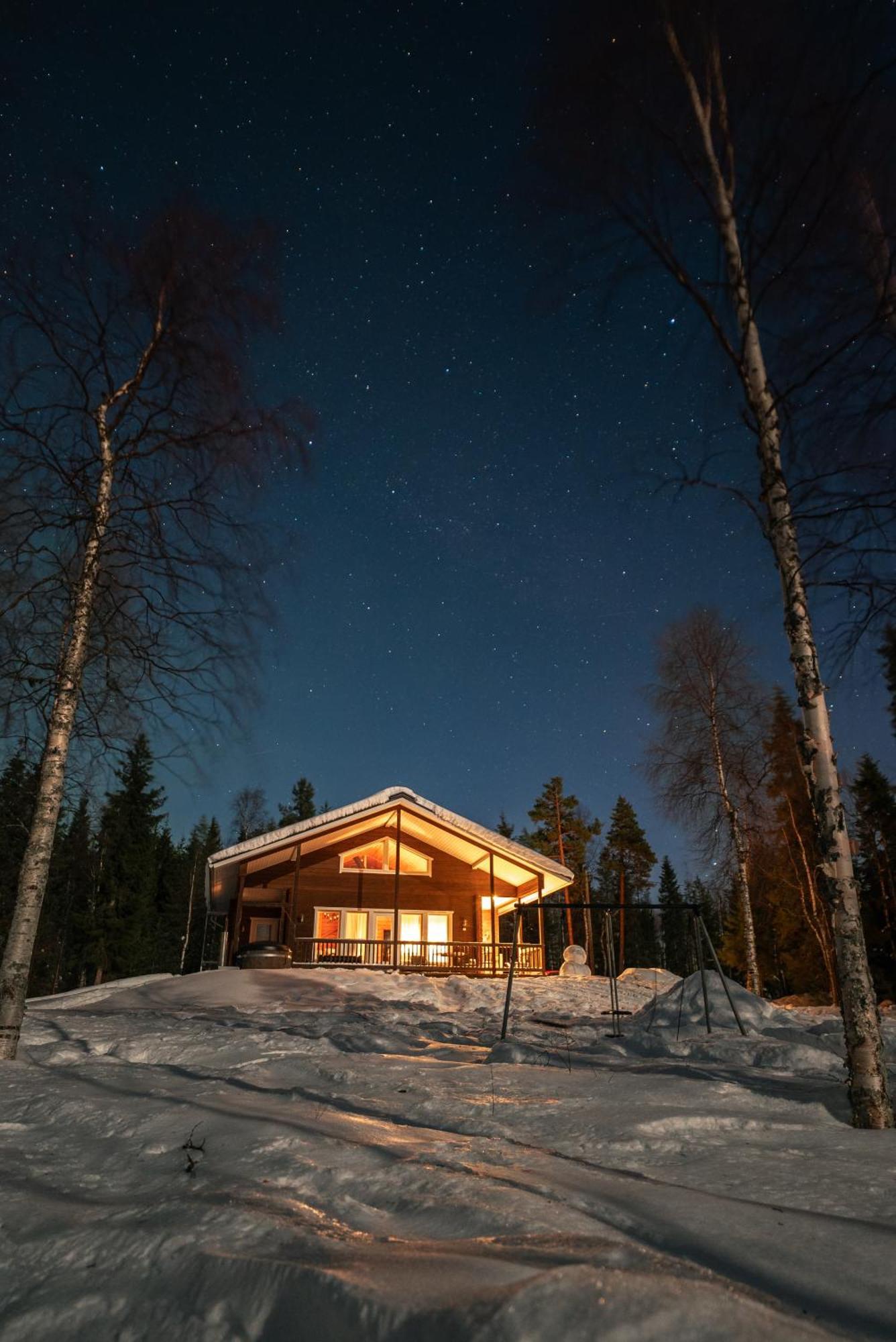 Hotel Napapiirin Jaervilomat Luukonniemi Exteriér fotografie