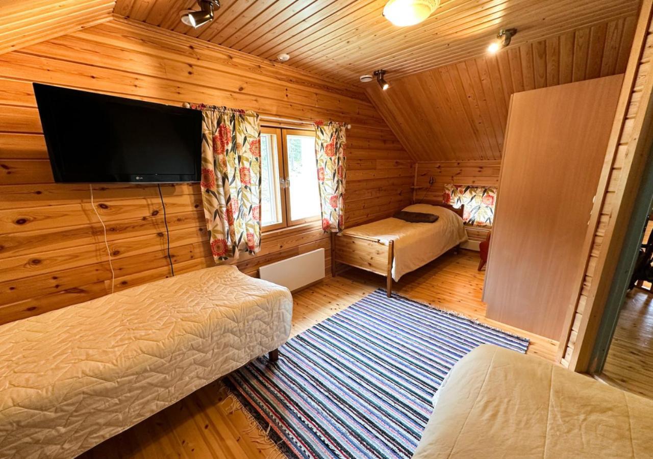 Hotel Napapiirin Jaervilomat Luukonniemi Exteriér fotografie