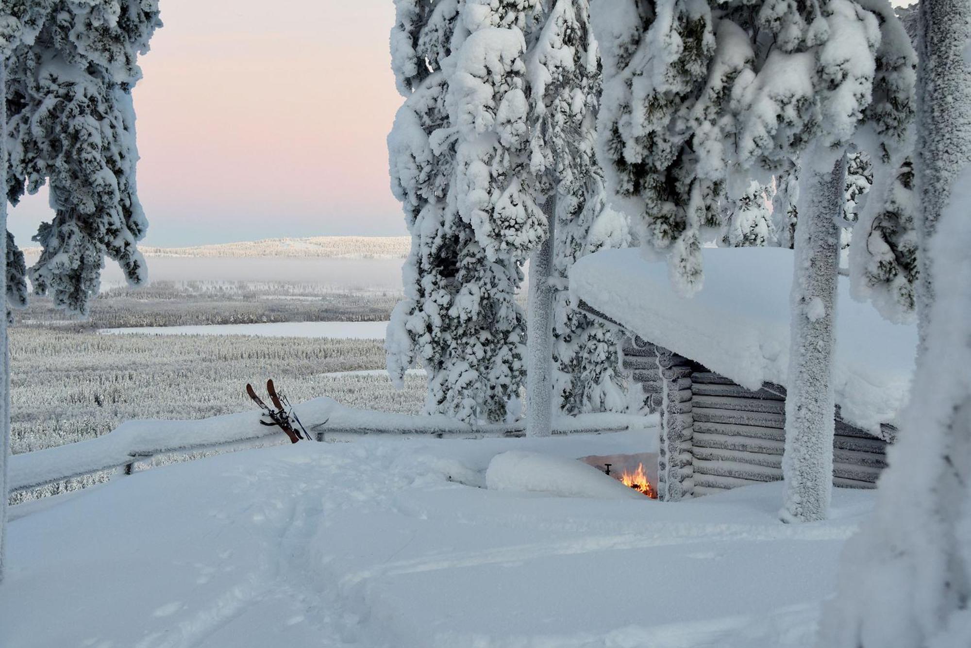 Hotel Napapiirin Jaervilomat Luukonniemi Exteriér fotografie